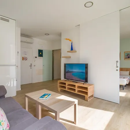 In Palmas Near Playa De Canteras Apartment *