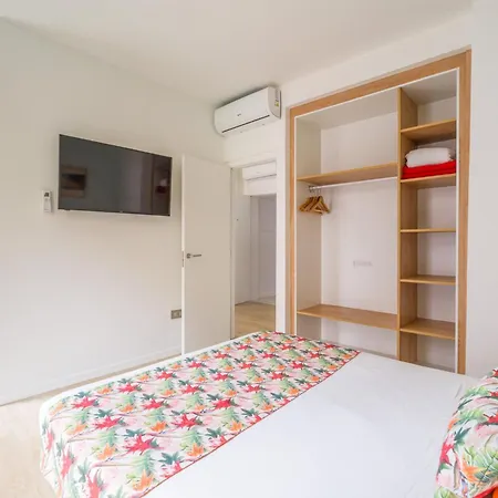 Apartment In Palmas Near Playa De Canteras