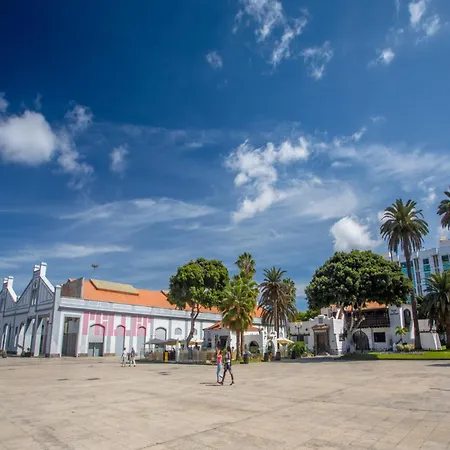 In Palmas Near Playa De Canteras